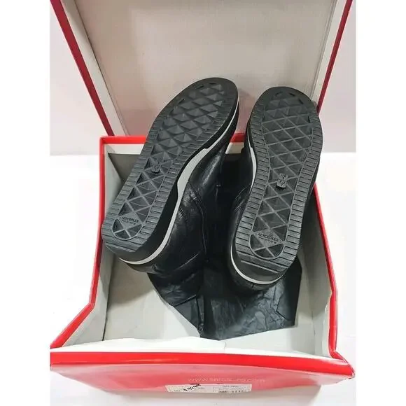 Aerosoles ~Woman Size 9M~ Black Leather Ankle Boots NEW!